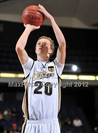 Thumbnail 1 in Calabasas vs. South (CIF SS D3AA Final) photogallery.