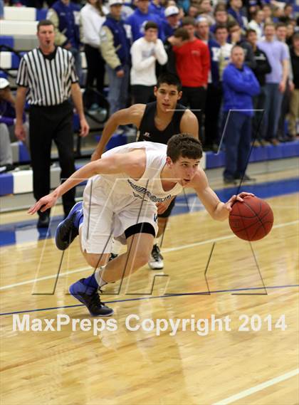 Thumbnail 2 in Newton vs. Kapaun Mt. Carmel (KSHSAA 5A Playoff) photogallery.