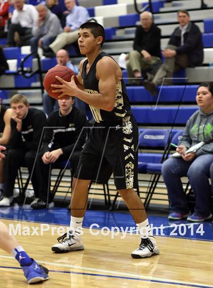Thumbnail 2 in Newton vs. Kapaun Mt. Carmel (KSHSAA 5A Playoff) photogallery.