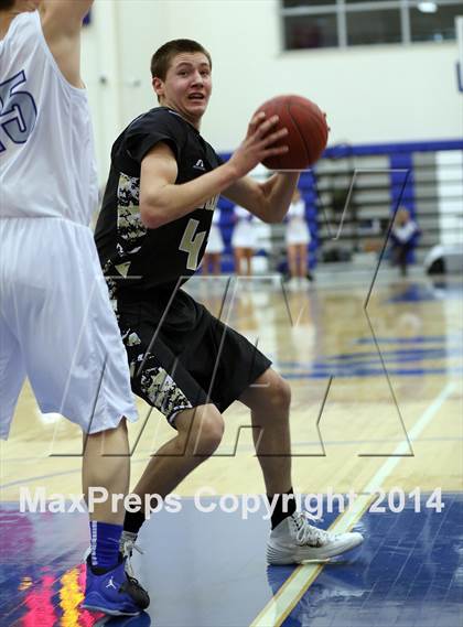 Thumbnail 3 in Newton vs. Kapaun Mt. Carmel (KSHSAA 5A Playoff) photogallery.