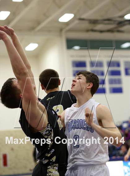 Thumbnail 3 in Newton vs. Kapaun Mt. Carmel (KSHSAA 5A Playoff) photogallery.