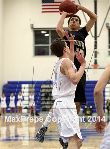 Thumbnail 2 in Newton vs. Kapaun Mt. Carmel (KSHSAA 5A Playoff) photogallery.