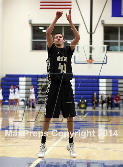 Thumbnail 1 in Newton vs. Kapaun Mt. Carmel (KSHSAA 5A Playoff) photogallery.