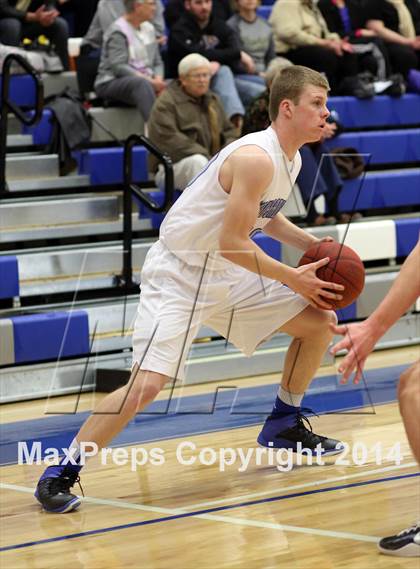 Thumbnail 2 in Newton vs. Kapaun Mt. Carmel (KSHSAA 5A Playoff) photogallery.