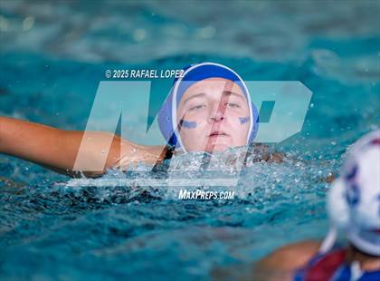 Thumbnail 2 in Friendswood vs Oak Ridge photogallery.