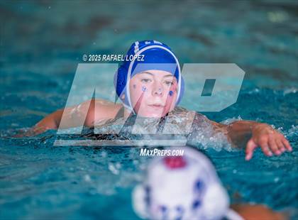 Thumbnail 2 in Friendswood vs Oak Ridge photogallery.