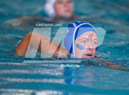 Thumbnail 2 in Friendswood vs Oak Ridge photogallery.
