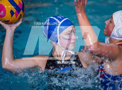 Thumbnail 1 in Friendswood vs Oak Ridge photogallery.