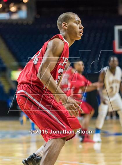 Thumbnail 3 in Wilbur Cross vs Harding (MLK Classic) photogallery.
