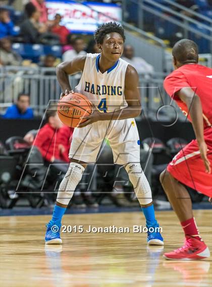 Thumbnail 3 in Wilbur Cross vs Harding (MLK Classic) photogallery.