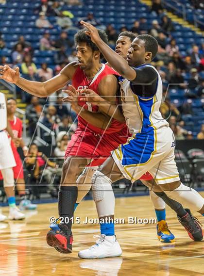 Thumbnail 3 in Wilbur Cross vs Harding (MLK Classic) photogallery.