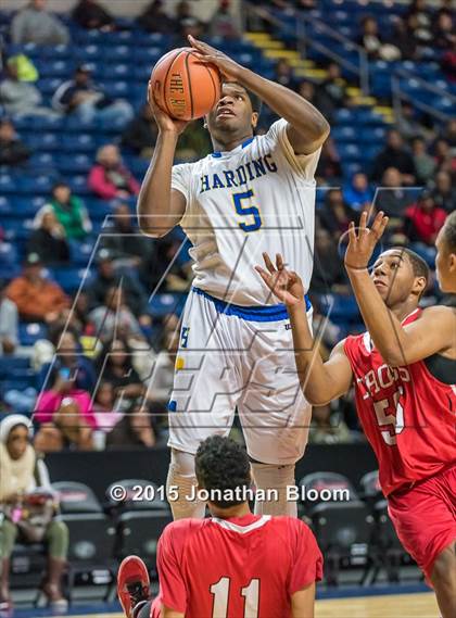 Thumbnail 2 in Wilbur Cross vs Harding (MLK Classic) photogallery.