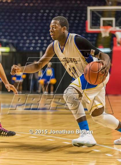 Thumbnail 3 in Wilbur Cross vs Harding (MLK Classic) photogallery.