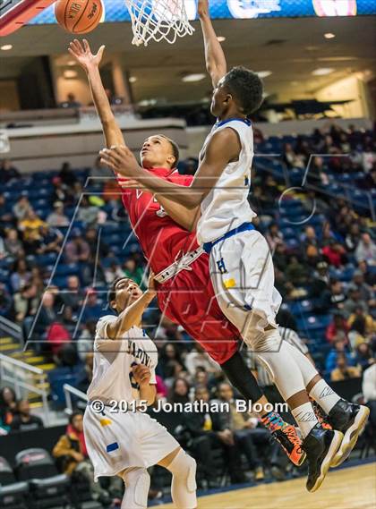 Thumbnail 3 in Wilbur Cross vs Harding (MLK Classic) photogallery.