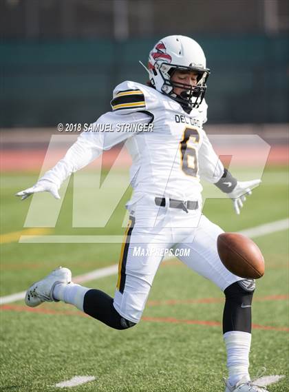 Thumbnail 2 in Del Oro vs. Oak Grove (Honor Bowl-NorCal) photogallery.