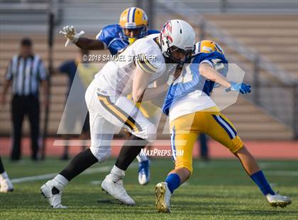 Thumbnail 1 in Del Oro vs. Oak Grove (Honor Bowl-NorCal) photogallery.