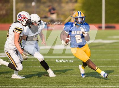 Thumbnail 2 in Del Oro vs. Oak Grove (Honor Bowl-NorCal) photogallery.