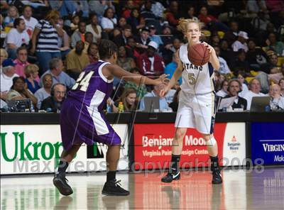 Thumbnail 1 in Waynesboro vs. Hidden Valley (VHSL AA Final) photogallery.