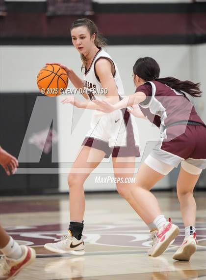 Thumbnail 2 in Horizon vs Chatfield (CHSAA 6A Play-in Round) photogallery.