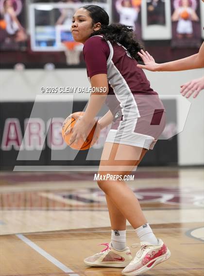 Thumbnail 3 in Horizon vs Chatfield (CHSAA 6A Play-in Round) photogallery.