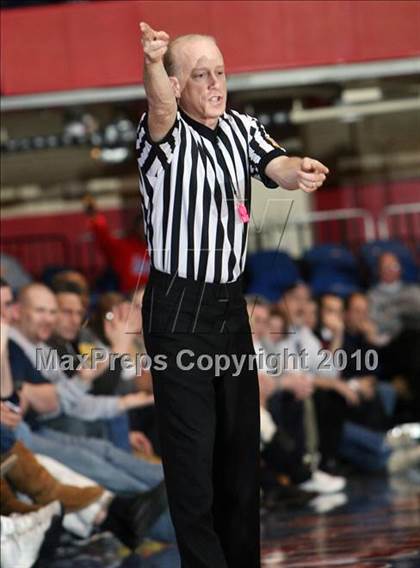 Thumbnail 1 in Peekskill vs. Lakeland (Section 1 Class A Final) photogallery.