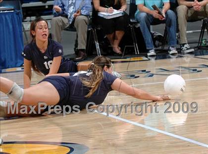 Thumbnail 1 in Salinas vs. Newport Harbor (CIF D1 State Final) photogallery.