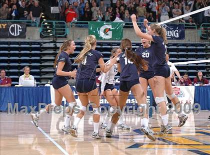 Thumbnail 1 in Salinas vs. Newport Harbor (CIF D1 State Final) photogallery.