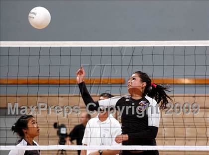 Thumbnail 1 in Salinas vs. Newport Harbor (CIF D1 State Final) photogallery.