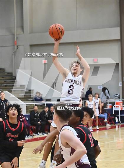 Thumbnail 1 in Deer Park vs. Clear Brook (McDonald's Texas Invitational) photogallery.