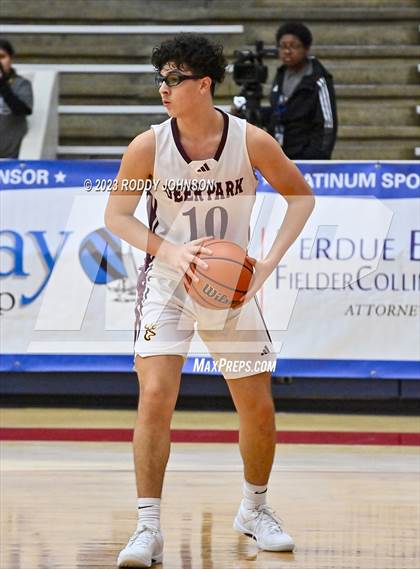 Thumbnail 1 in Deer Park vs. Clear Brook (McDonald's Texas Invitational) photogallery.