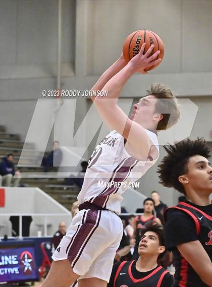 Thumbnail 1 in Deer Park vs. Clear Brook (McDonald's Texas Invitational) photogallery.