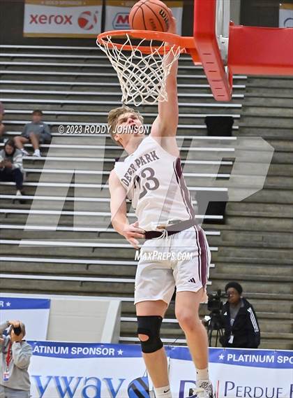 Thumbnail 2 in Deer Park vs. Clear Brook (McDonald's Texas Invitational) photogallery.