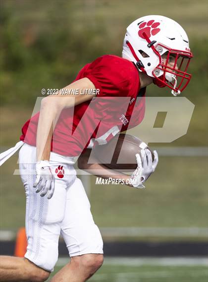 Thumbnail 2 in Beechwood @ Covington Catholic photogallery.