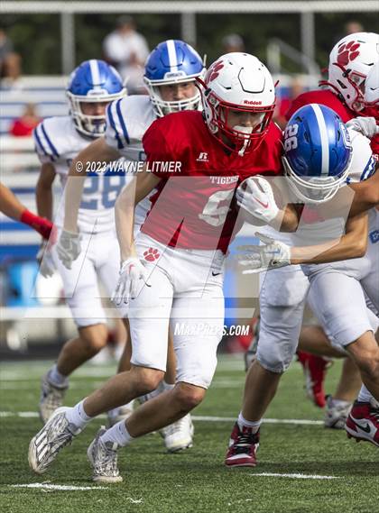 Thumbnail 1 in Beechwood @ Covington Catholic photogallery.