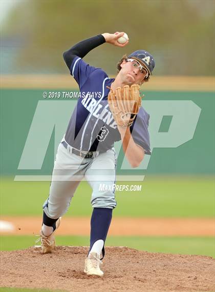 Thumbnail 3 in Airline @ Captain Shreve photogallery.