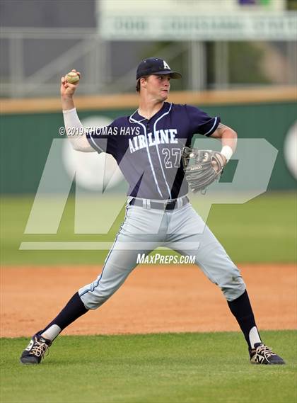 Thumbnail 3 in Airline @ Captain Shreve photogallery.