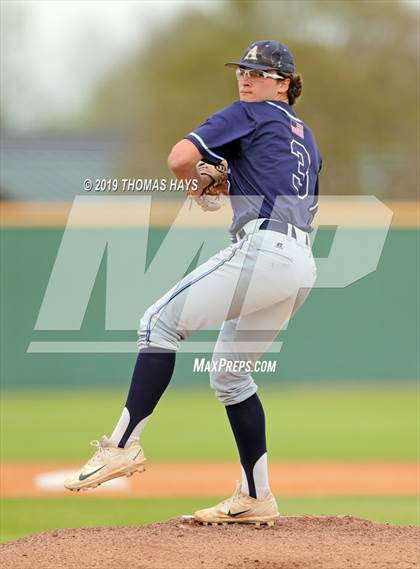 Thumbnail 2 in Airline @ Captain Shreve photogallery.