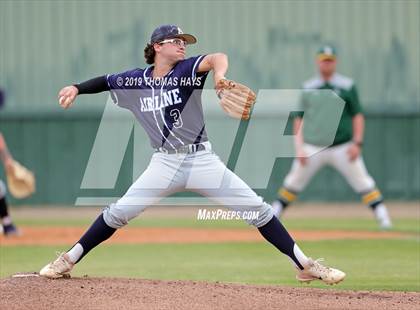 Thumbnail 3 in Airline @ Captain Shreve photogallery.