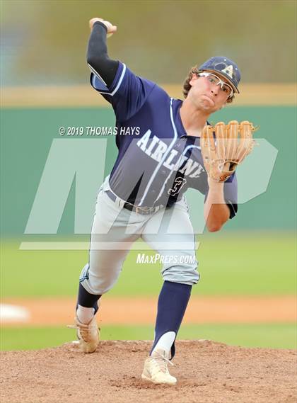 Thumbnail 3 in Airline @ Captain Shreve photogallery.