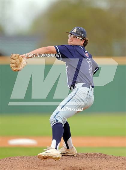 Thumbnail 1 in Airline @ Captain Shreve photogallery.