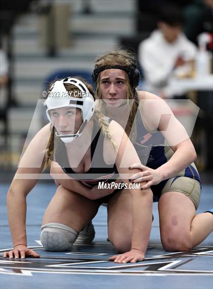 Thumbnail 3 in Alpha Female Tournament photogallery.