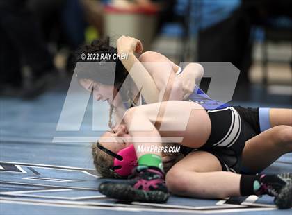 Thumbnail 2 in Alpha Female Tournament photogallery.