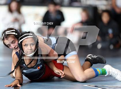 Thumbnail 3 in Alpha Female Tournament photogallery.