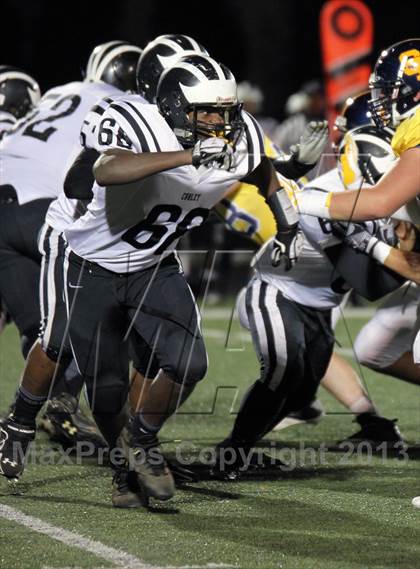 Thumbnail 1 in St. Paul's vs. Archbishop Curley photogallery.