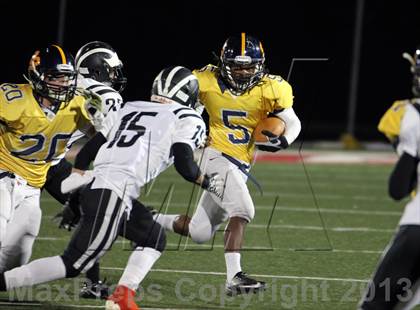 Thumbnail 1 in St. Paul's vs. Archbishop Curley photogallery.