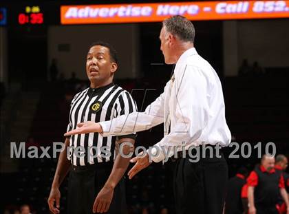 Thumbnail 1 in Newark Memorial vs. Westchester (CIF State D1 Final) photogallery.