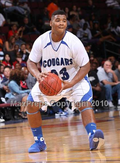 Thumbnail 3 in Newark Memorial vs. Westchester (CIF State D1 Final) photogallery.