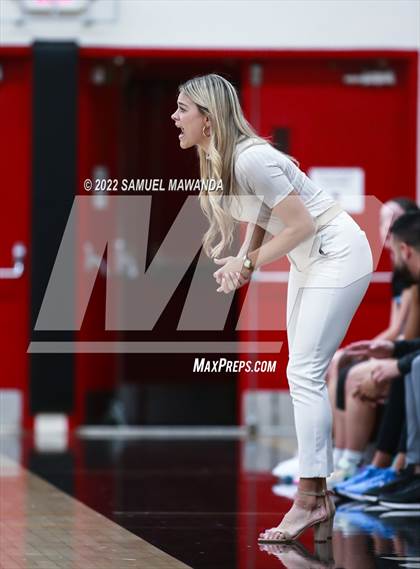 Thumbnail 3 in Clovis North vs Centennial (Harvard-Westlake Invitational Classic) photogallery.