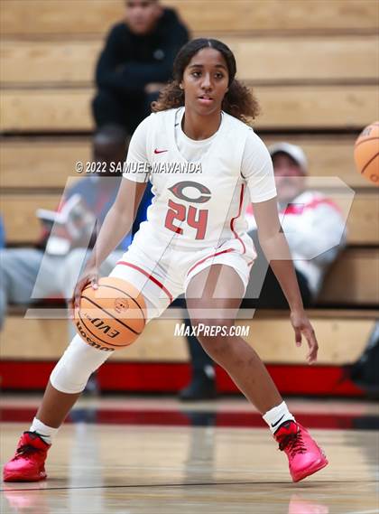 Thumbnail 3 in Clovis North vs Centennial (Harvard-Westlake Invitational Classic) photogallery.