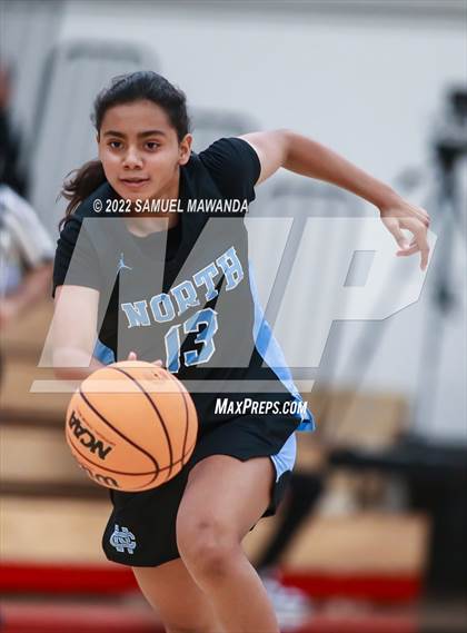 Thumbnail 2 in Clovis North vs Centennial (Harvard-Westlake Invitational Classic) photogallery.